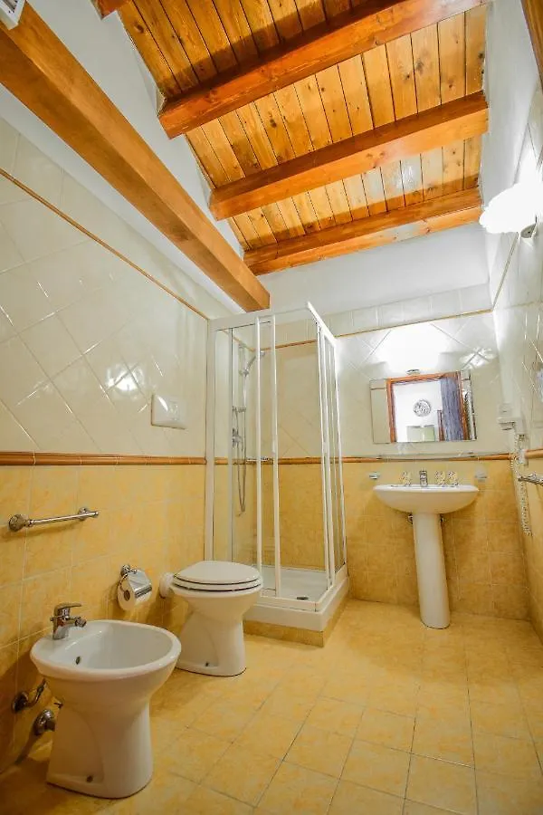 Case Ruggero Cefalu Bed & Breakfast